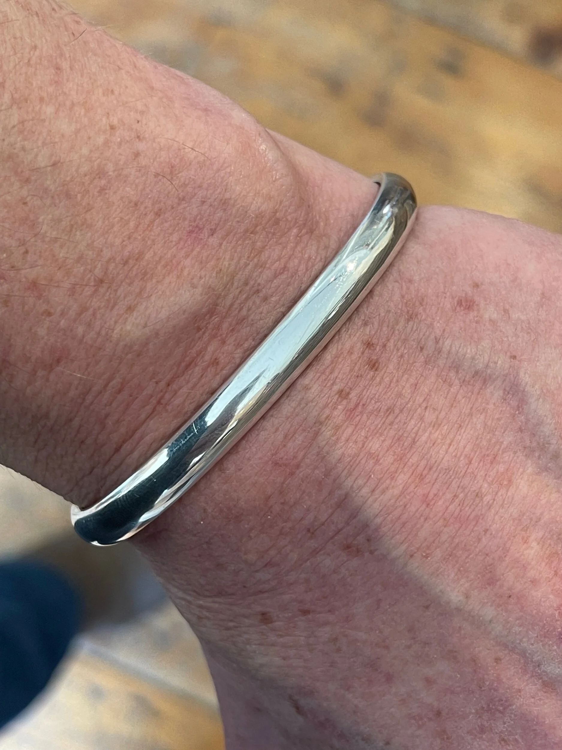 1C6B34F3-1502-4480-9D9E-0E233DCB4B7F