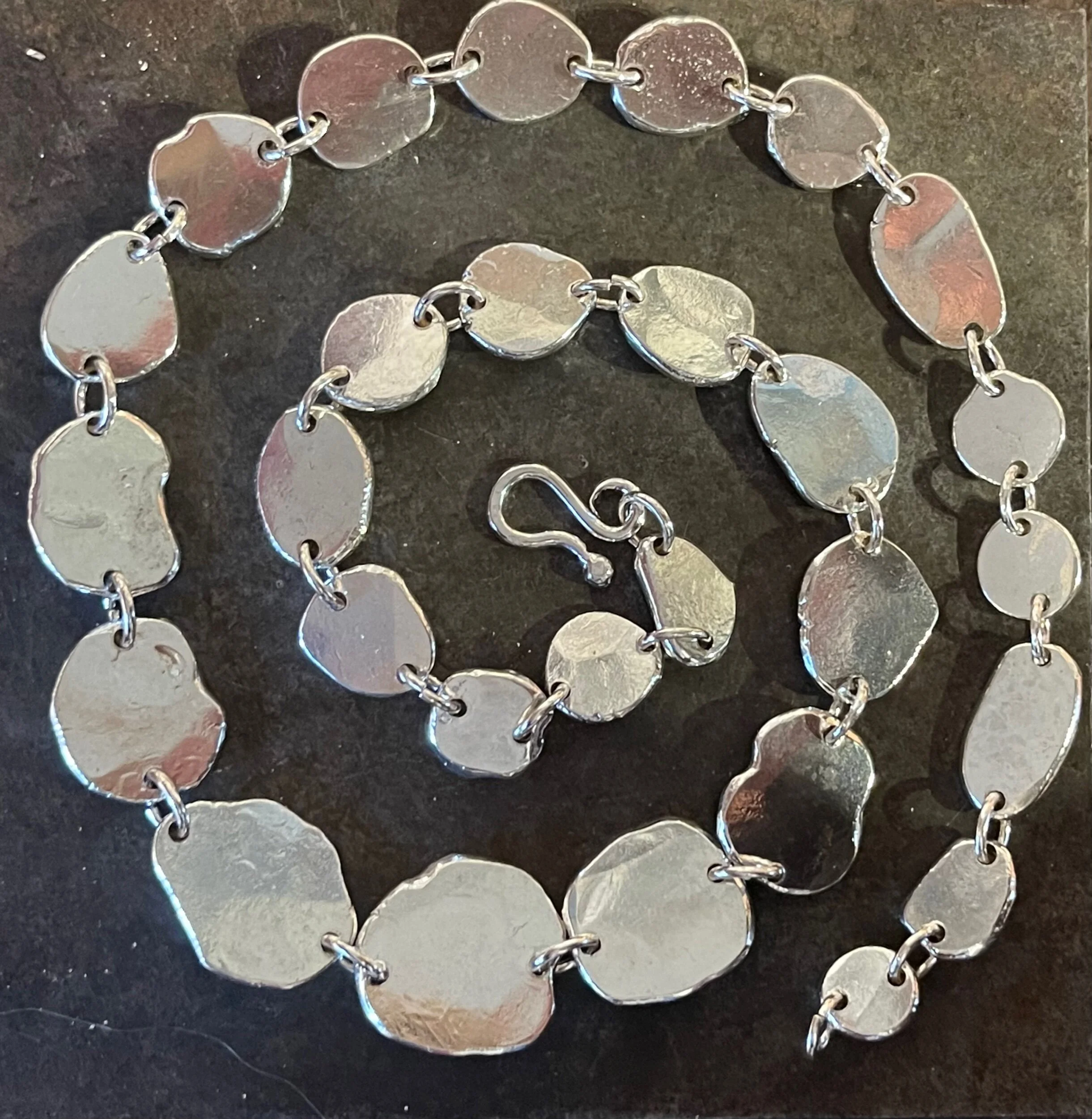 7B44D502-CC6C-4912-B6D4-E3D41F8F39ED