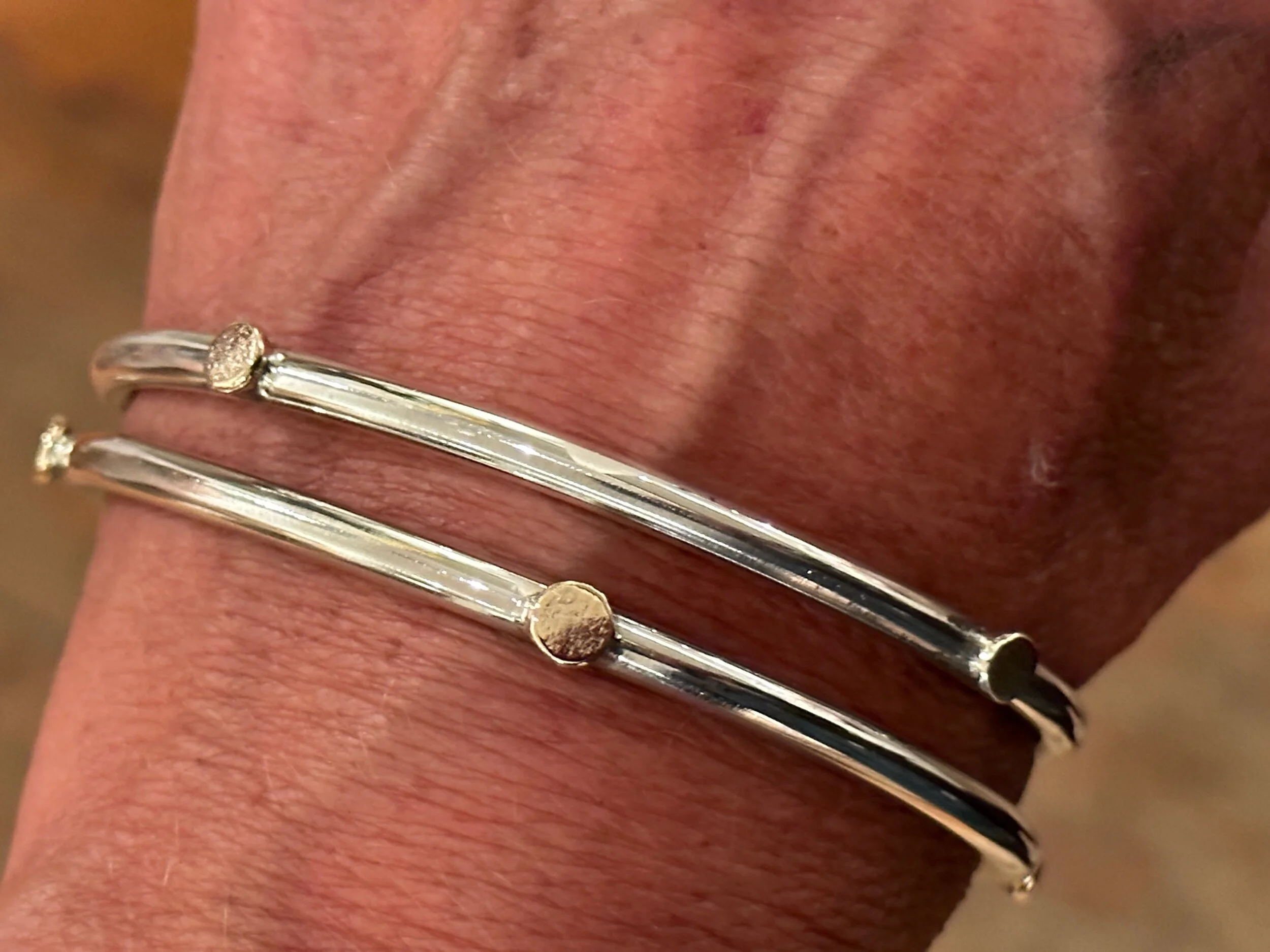 ECF5DDC3-B22C-4569-AE12-5B77892ED3B8