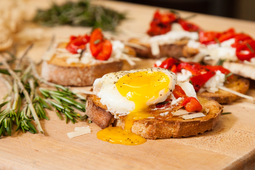 Breakfast bruschetta