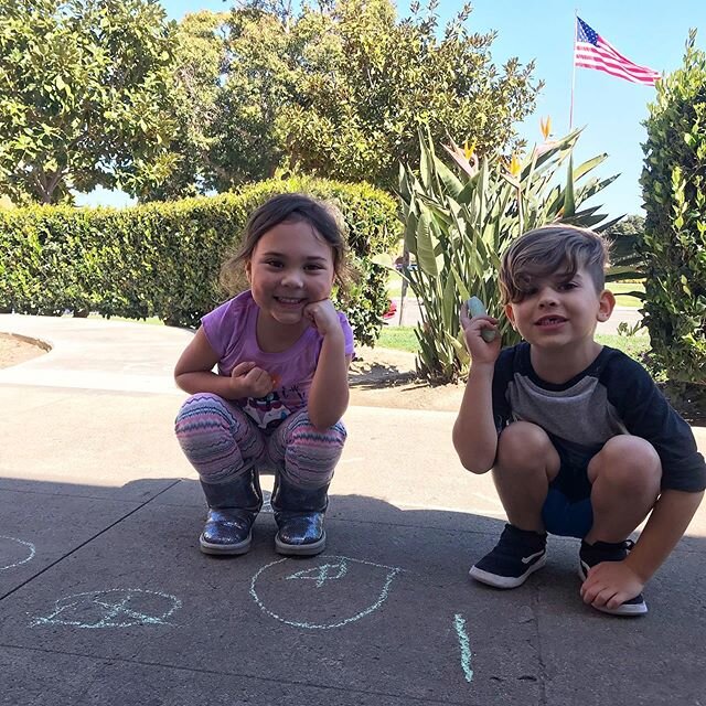 JumpStart crew soaking in the beautiful San Diego sunshine☀️Make it a great day 💛
•
•
•
#sandiegogymnastics #jumpstart #activelearning #preschool #sandiego #sandiegokids #explore #education