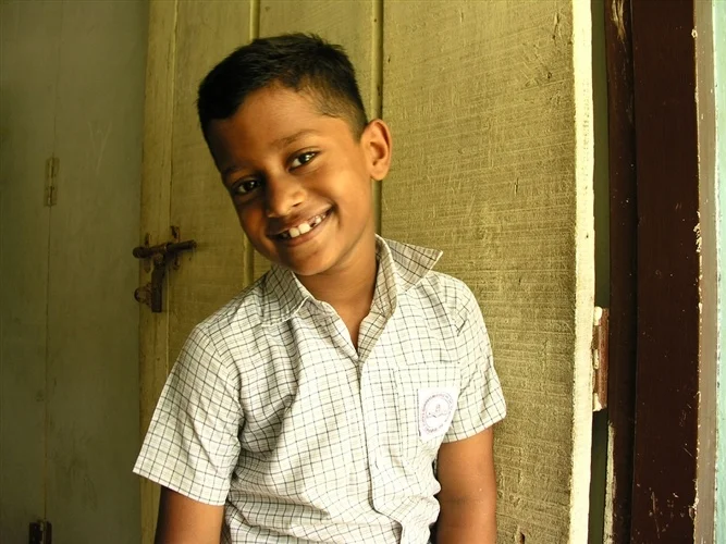 chennai-tamil-boy-cute-child-manoj-sepiastory-portrait-photographer-availablelight-atlanta-indian-sunlight-00_500H.jpg