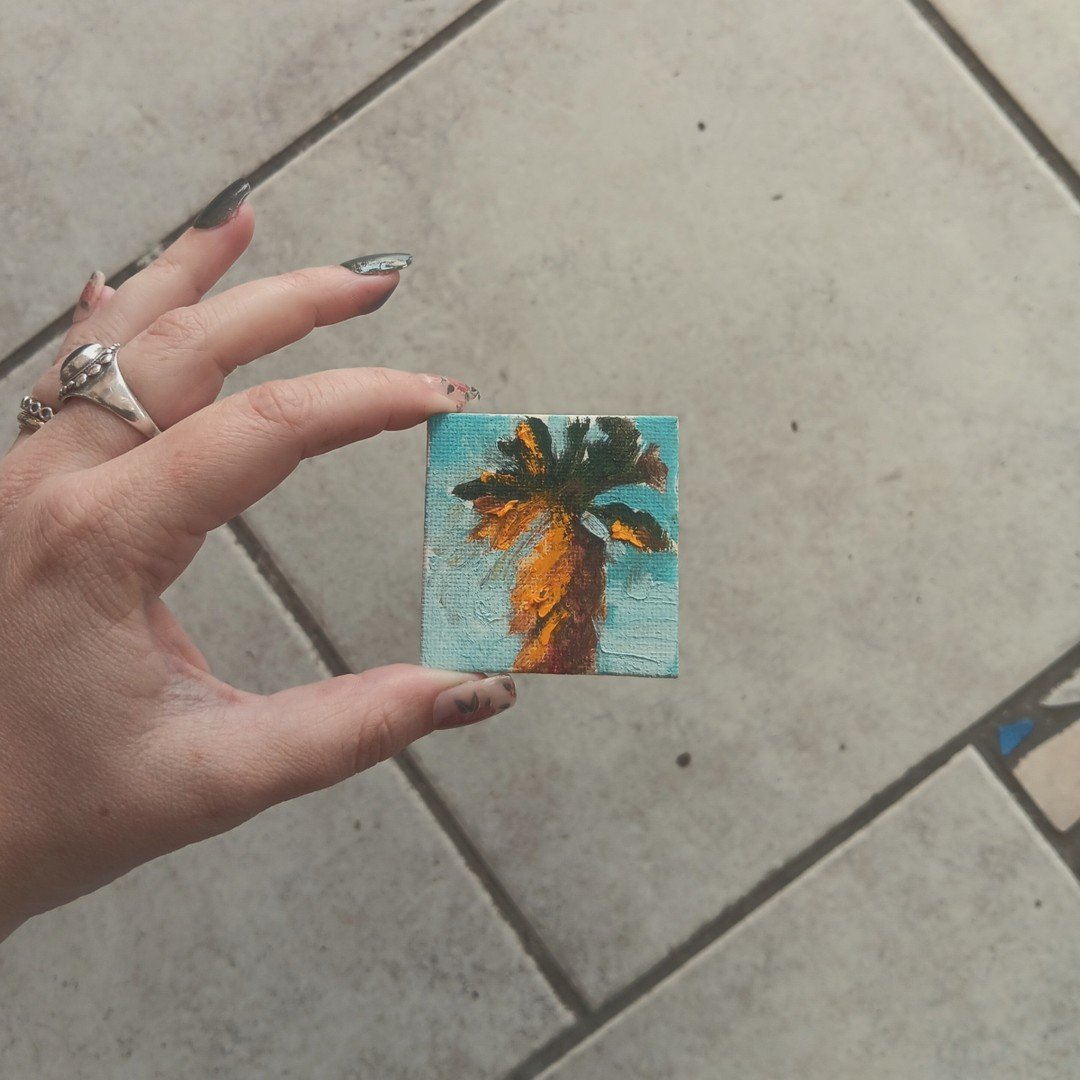 42/100 

My 100 day project from last year is spilling over into this year. Whoops! Some more mini palm trees coming your way.

.

@dothe100dayproject

#the100dayproject #the100dayproject2024 #the100dayproject2025 #sandiegoartclasses #oneofakindart #