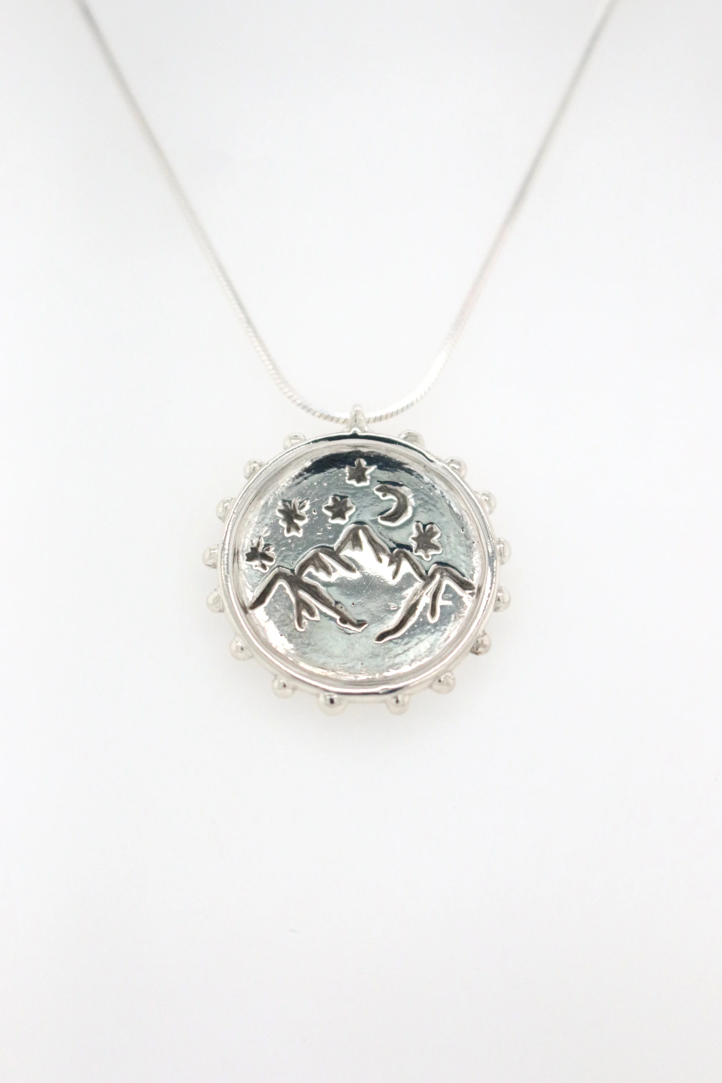 Papaya Necklace — Blade & Knoll