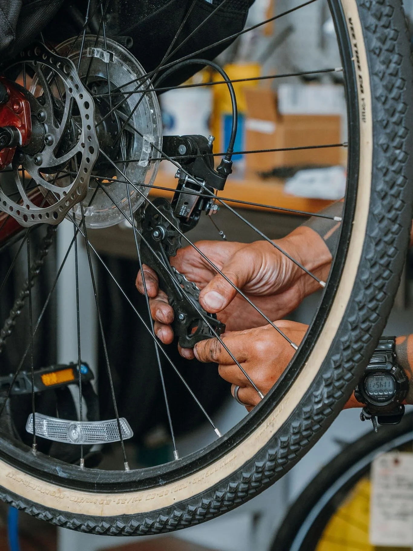 You know it, we know it&hellip; your bike is begging for a tune up 😉 drop that thang off before the busy season rush starts and we&rsquo;ll get it back to you at lightning speed! As always, quotes are free 🛠️

#Nolabikelife #nola #ride #nolabikes #