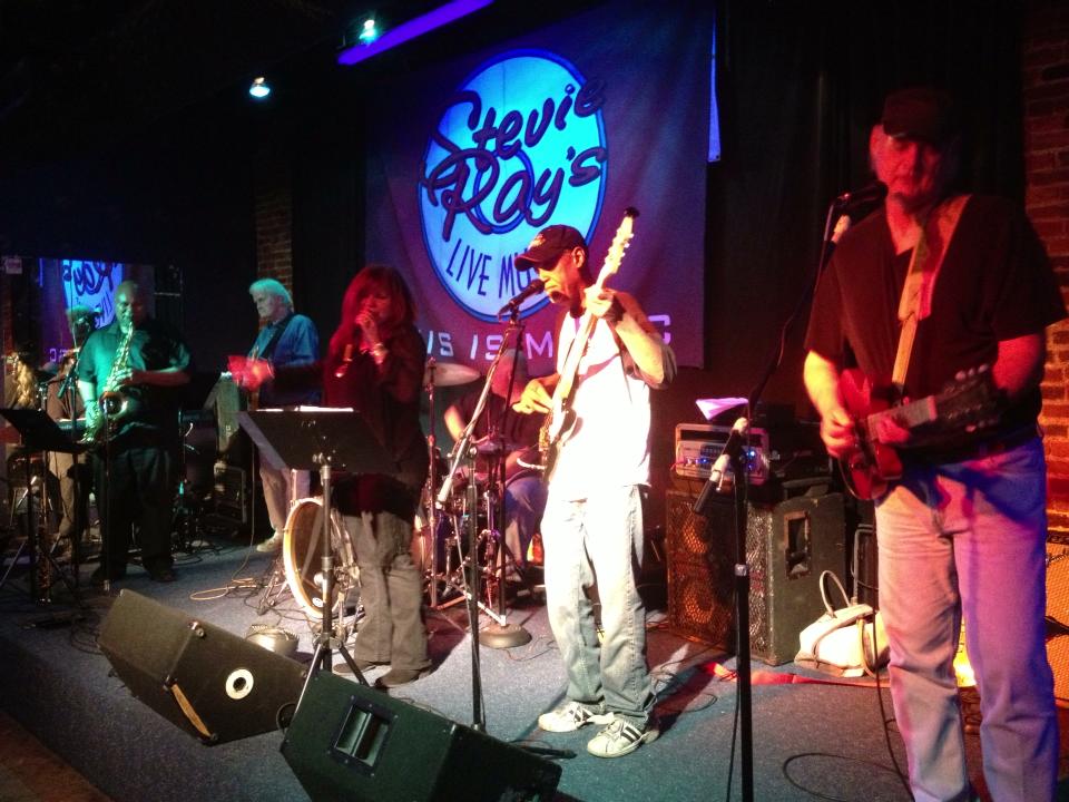 MARILYN KINGTON & 2 LOOSE