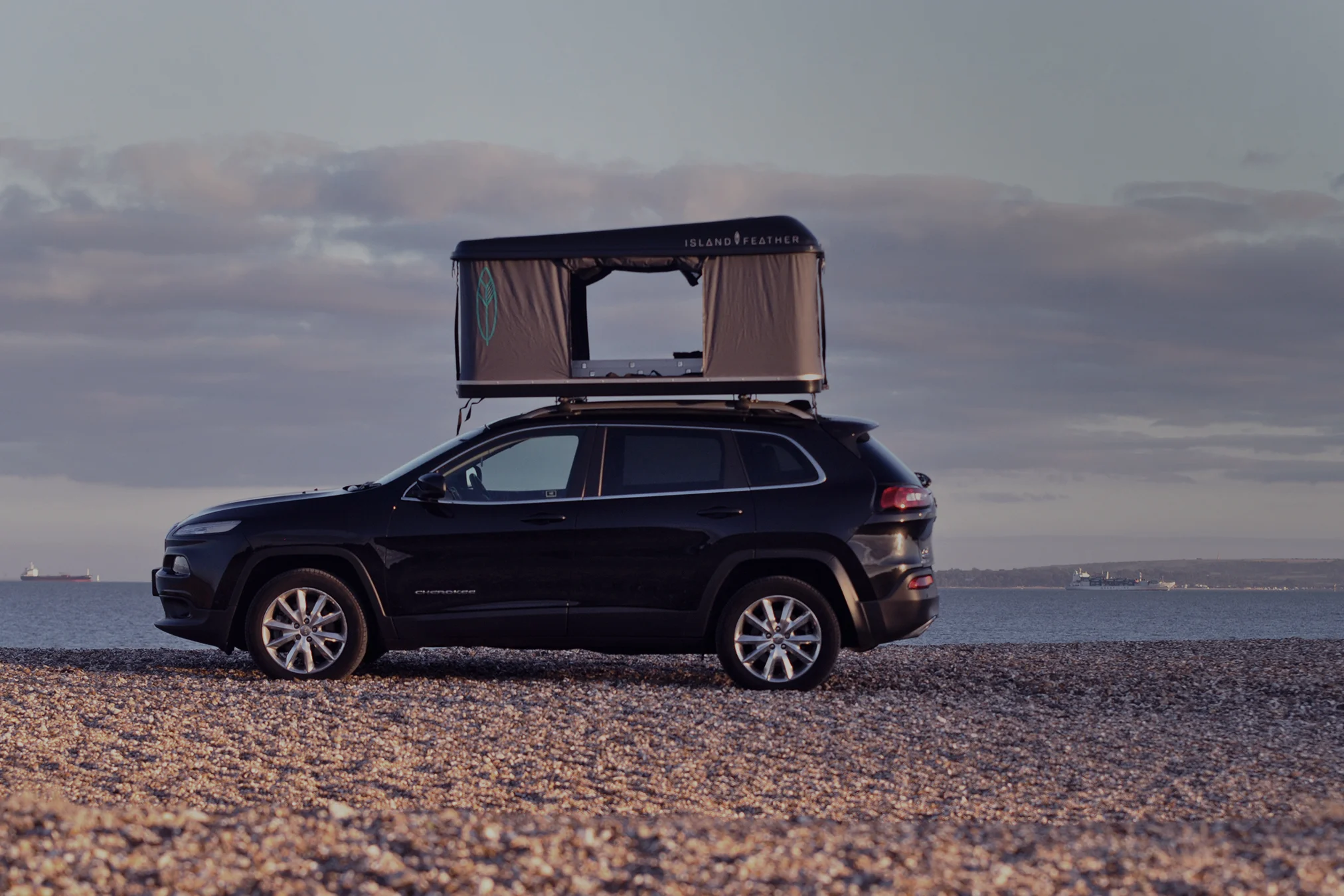 Island Feather Horizon parked on the beach.jpg