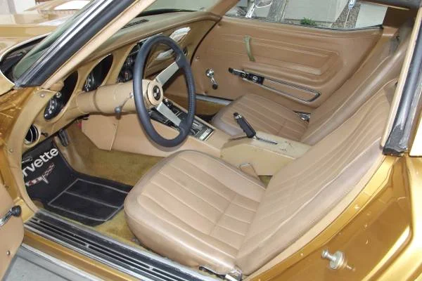 73 Corvette 5.jpg
