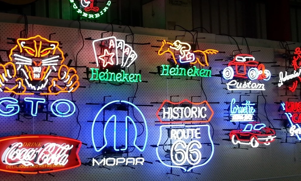 NEON SIGN.jpg