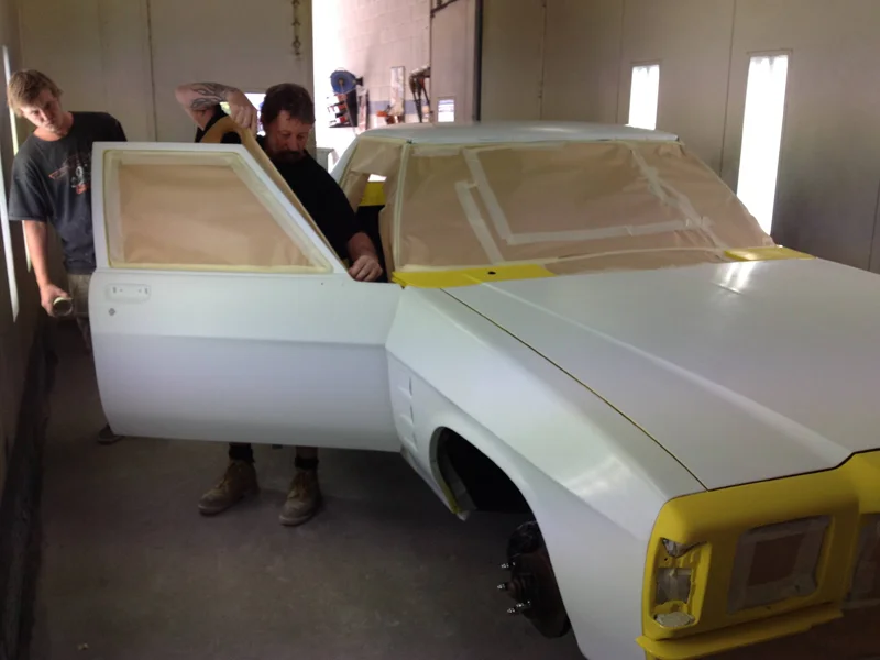 1976 HJ Holden Kingswood Sandman ol school garage restoration (13).jpg