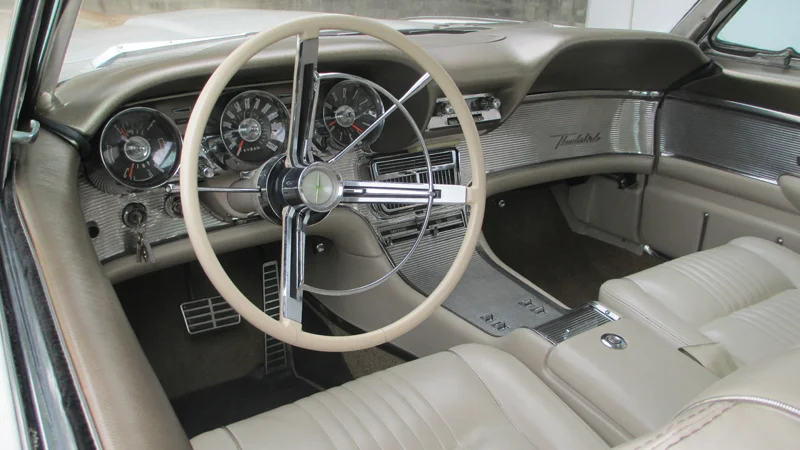 #1324-63-Ford-Thunderbird-Coupe-ol-school-garage-38068421 (15)_1.jpg