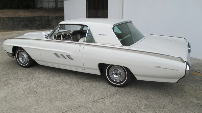 #1324-63-Ford-Thunderbird-Coupe-ol-school-garage-38068421 (7).jpg