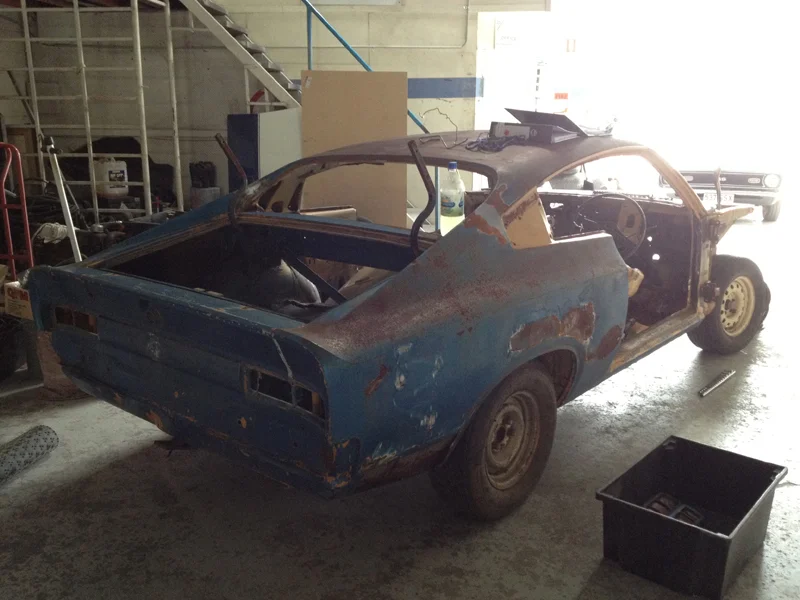 1971 VH RT Charger - Restoration - Ol' School Garage (78).jpg