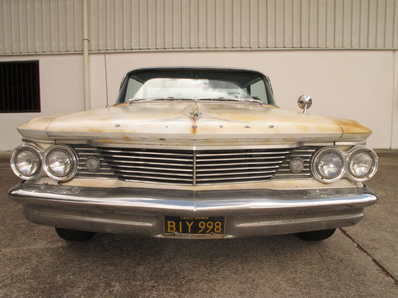 1960 Pontiac Ventura Sedan (7).jpg
