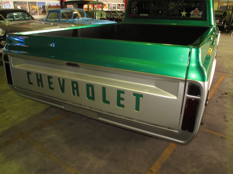 1972 Chevrolet C10 Pickup (3).jpg