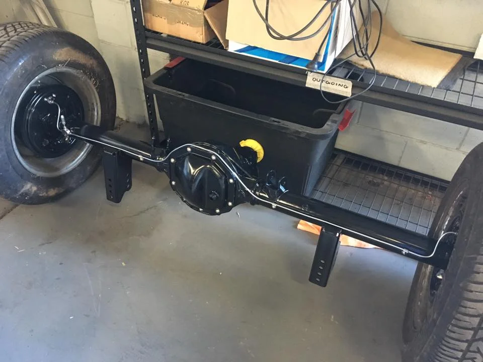 The diff has been rebuilt, painted and brake lines run ready to go back on the chassis as soon as it is painted.