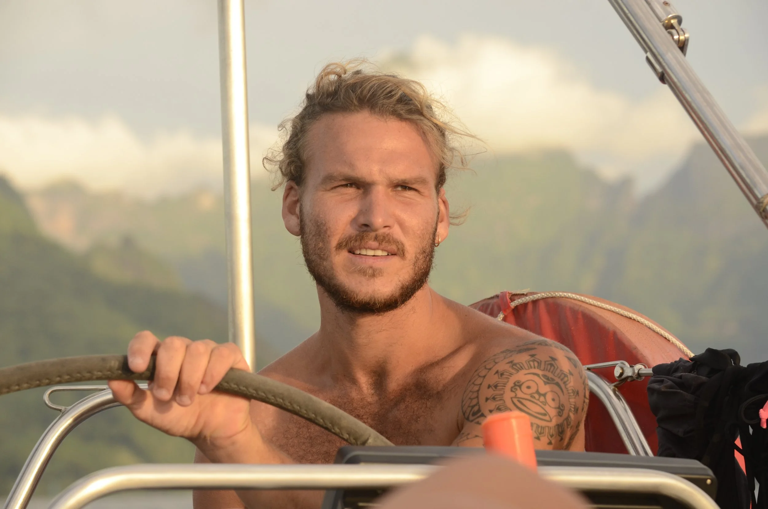 Emil Midé Erichsen i Helios - "En søgen efter eventur"