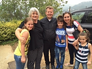 (Left to right) Elinor, Assis Ibrahim, Matthew, Tammy and Lutha Nseir from Aleppo, with Marilyn Borst.