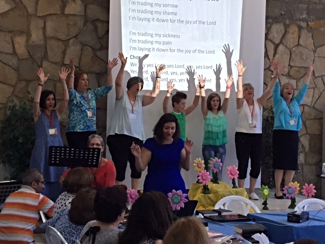 Lisa, Patti, Kate, Matthew Nseir, Elenor Nseir, Julie and Louise, with Toby behind the music stand on guitar. Yes, Lord!