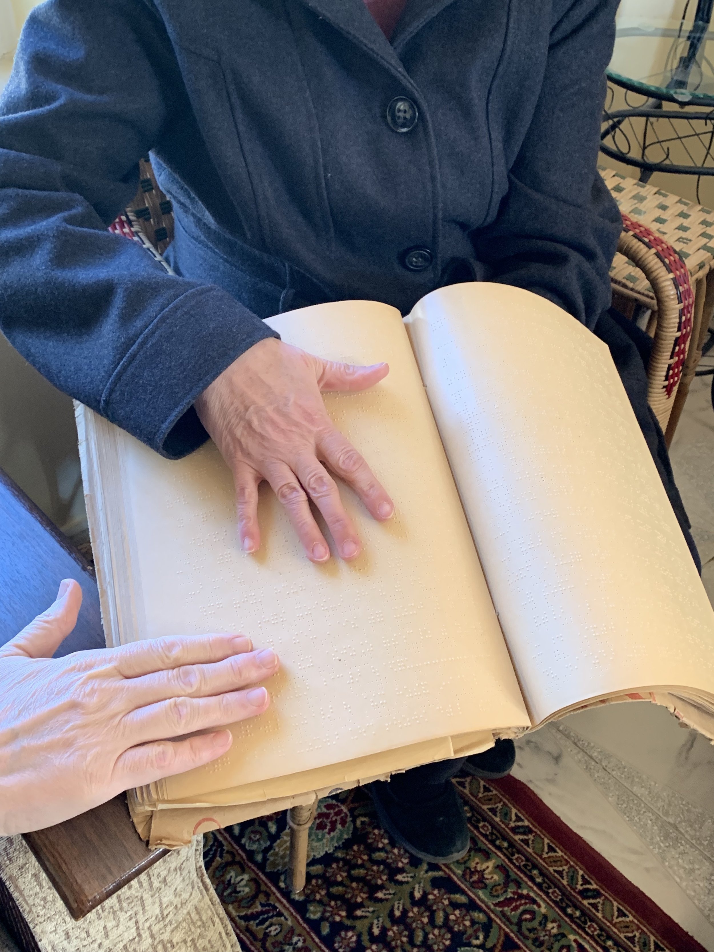  Feeling God's praises in an old Braille hymnbook 