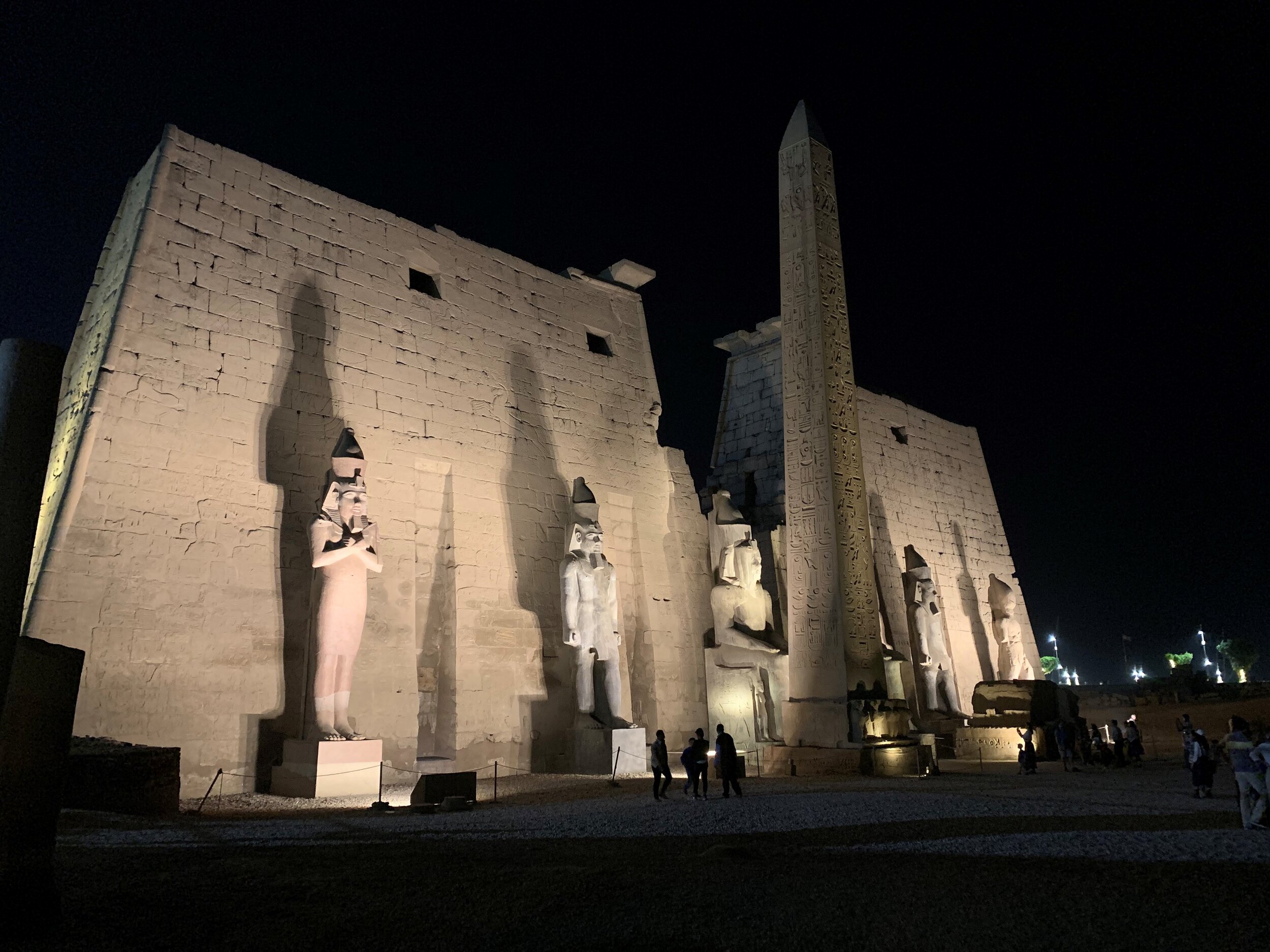  A visit to Luxor Temple by night 