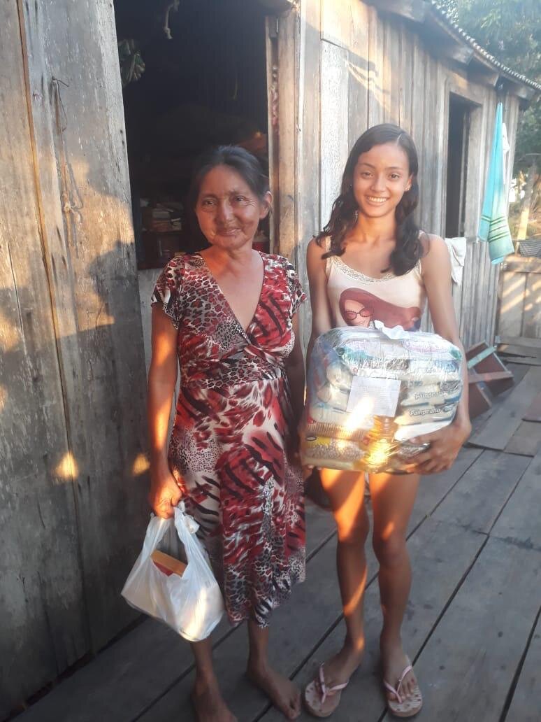 Brazil May-Distribuition of good and home items along the Amazon River 7.jpeg