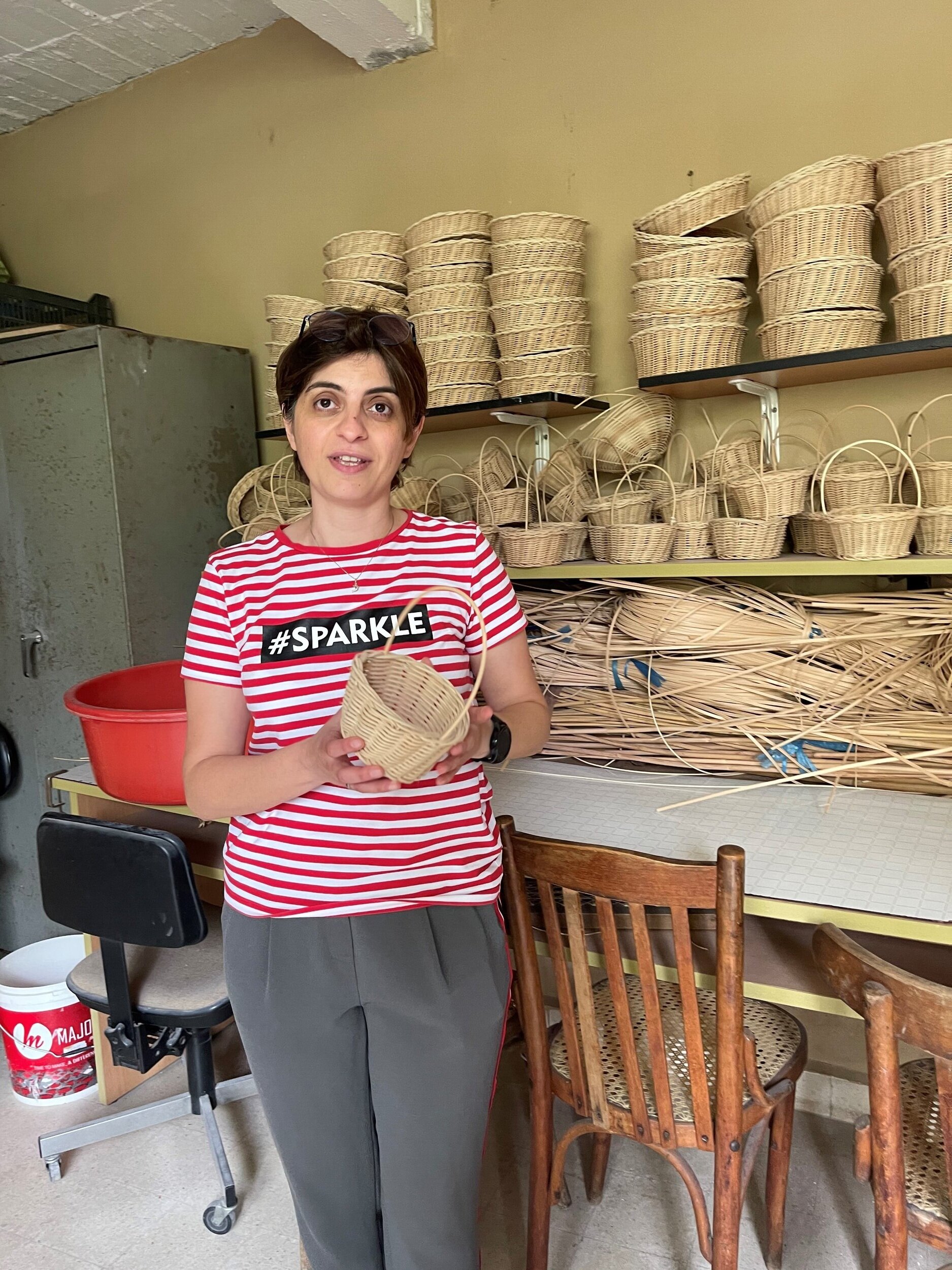  Linda Maktaby is proud of the students’ craft skills, like basket weaving 