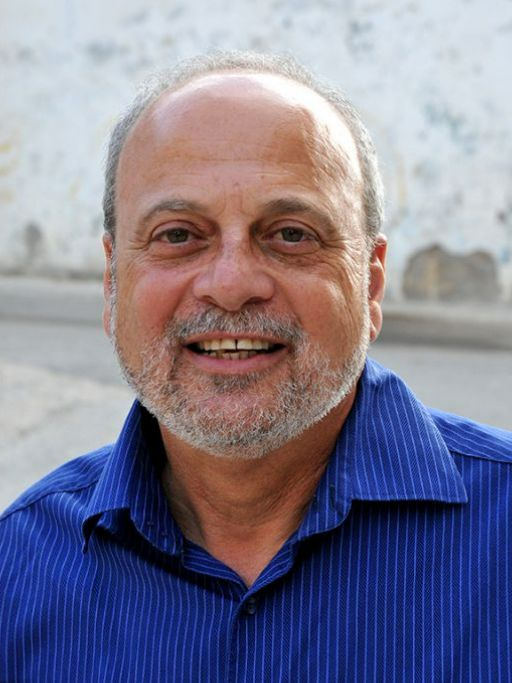  Dr. Salim Munayer 