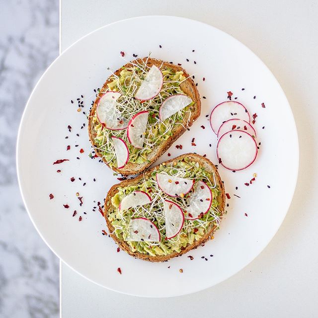 Avocado toast is all the rage these days, and I'm not mad about it. 🤷🏼&zwj;♀️ This fancy toast can be disguised as breakfast, lunch, or an afternoon snack.  It's a great way to sneak some extra veggies in to your daily diet. I love to top mine with