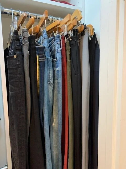 RachelRosenthal_OrganizingDone_BeforeandAfter_Closet_Before.JPG