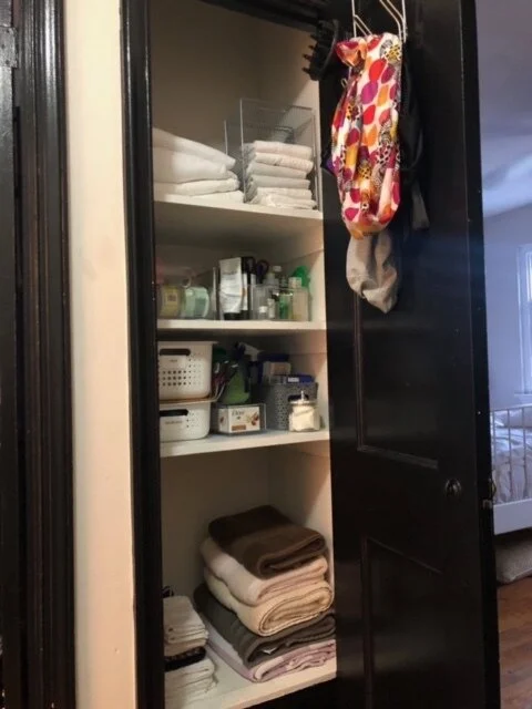 RachelRosenthal_OrganizingDone_BeforeandAfter_LinenCloset_After.jpeg