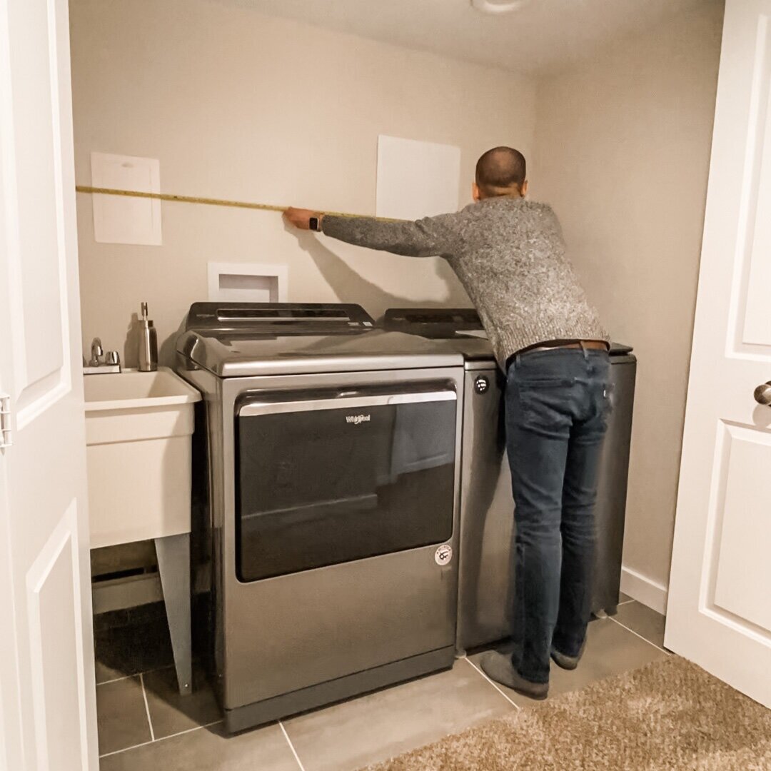 Rachel and Company Organize Your Home with a DIY elfa System