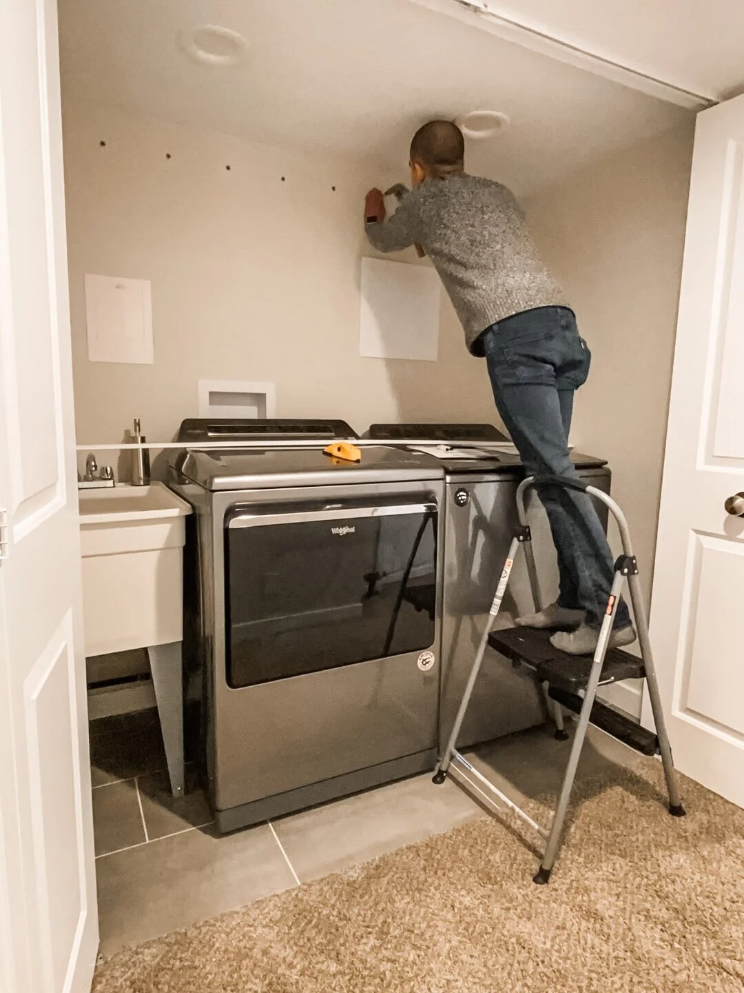 Rachel and Company Organize Your Home with a DIY elfa System