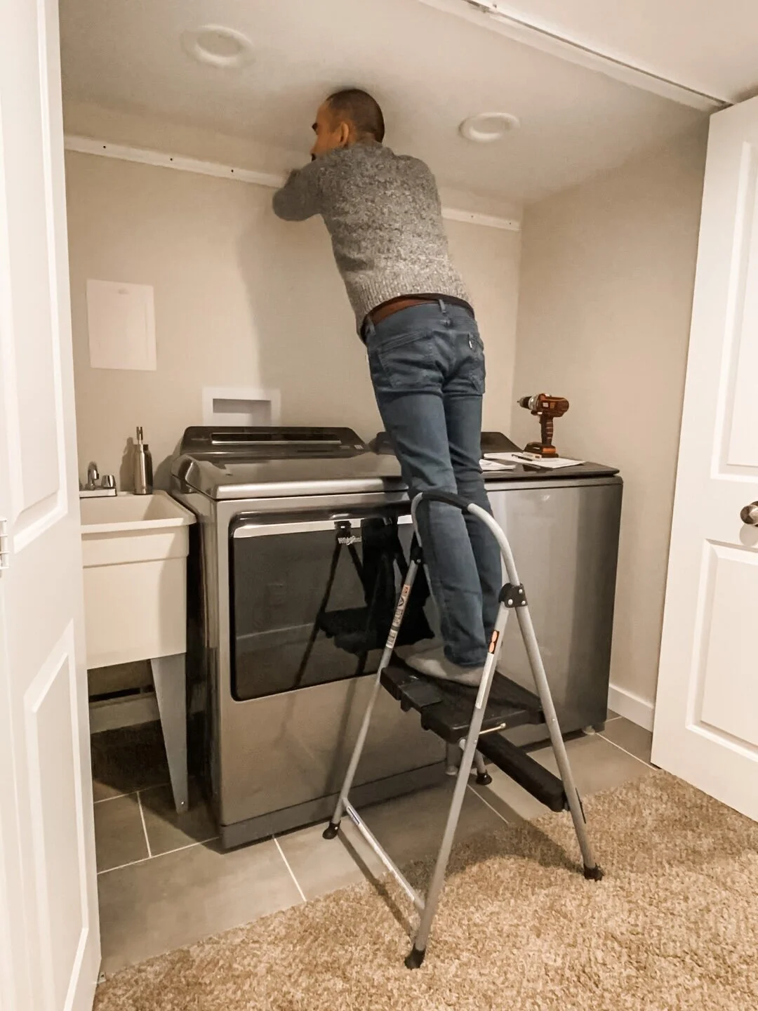 Rachel and Company Organize Your Home with a DIY elfa System