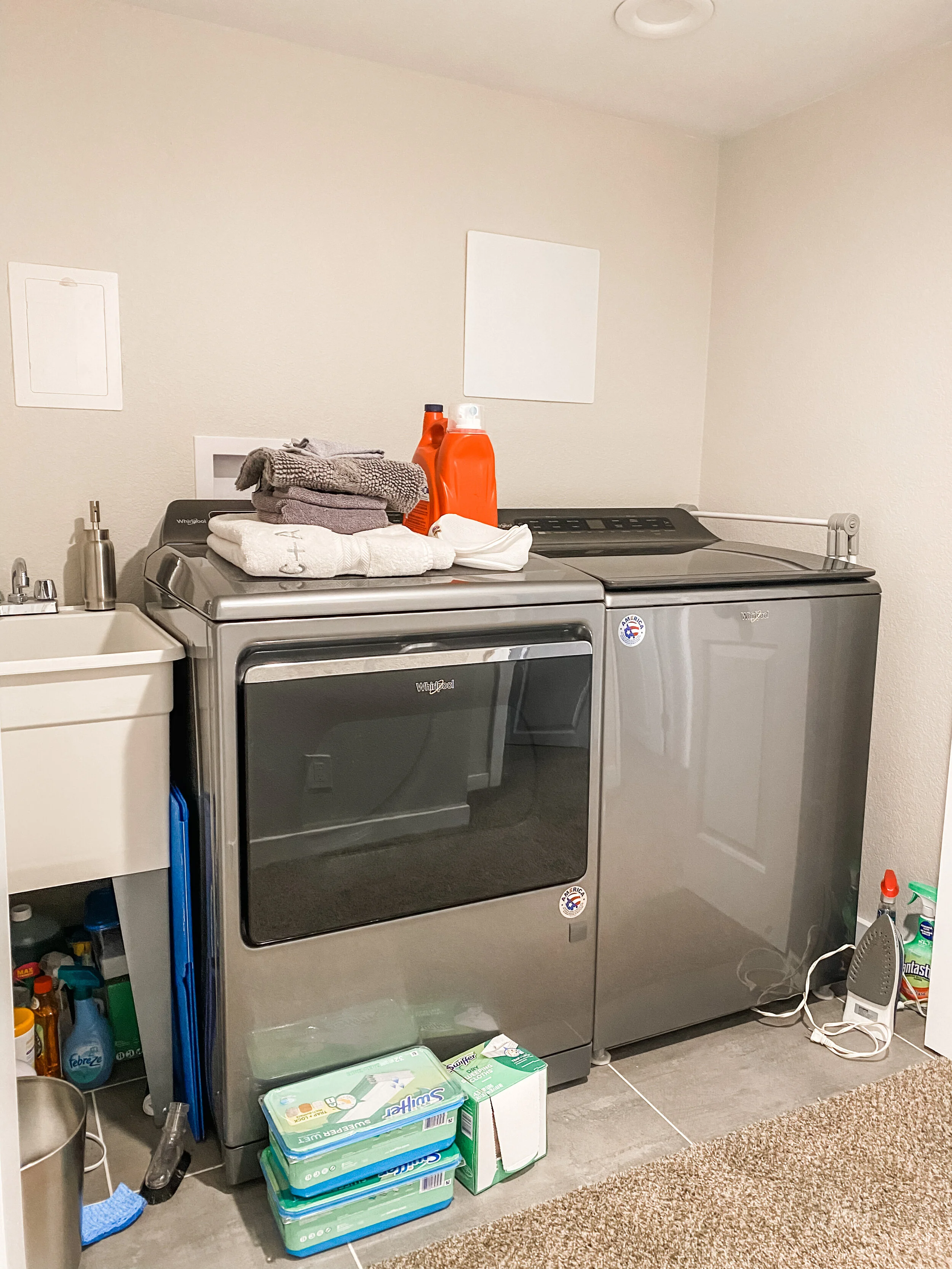 Rachel and Company Organize Your Home with a DIY elfa System