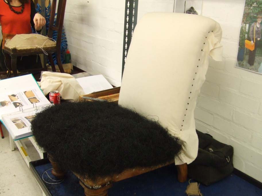  First stuffing of the seat - black coconut fibre 