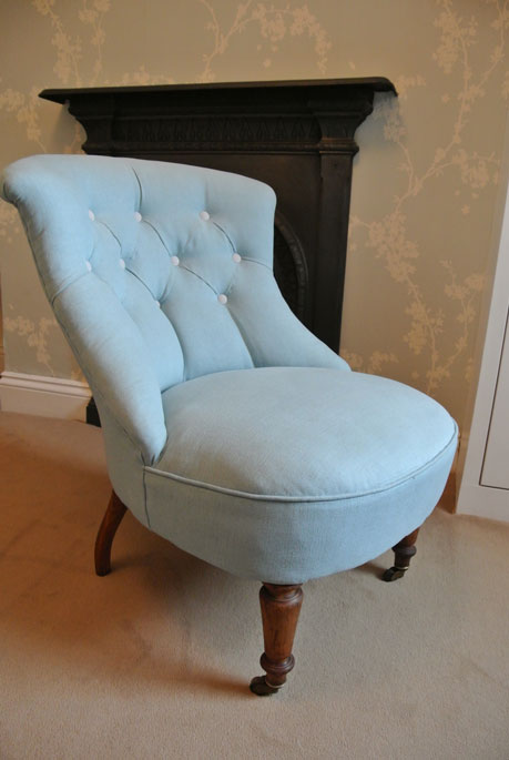 button-nursing-chair-3-web.jpg