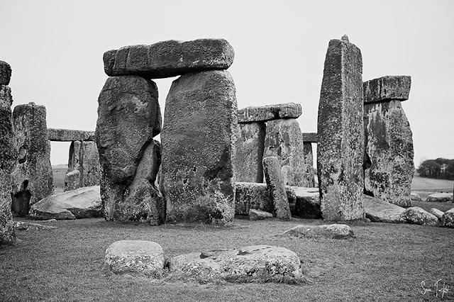 Stonehenge+B04.jpg