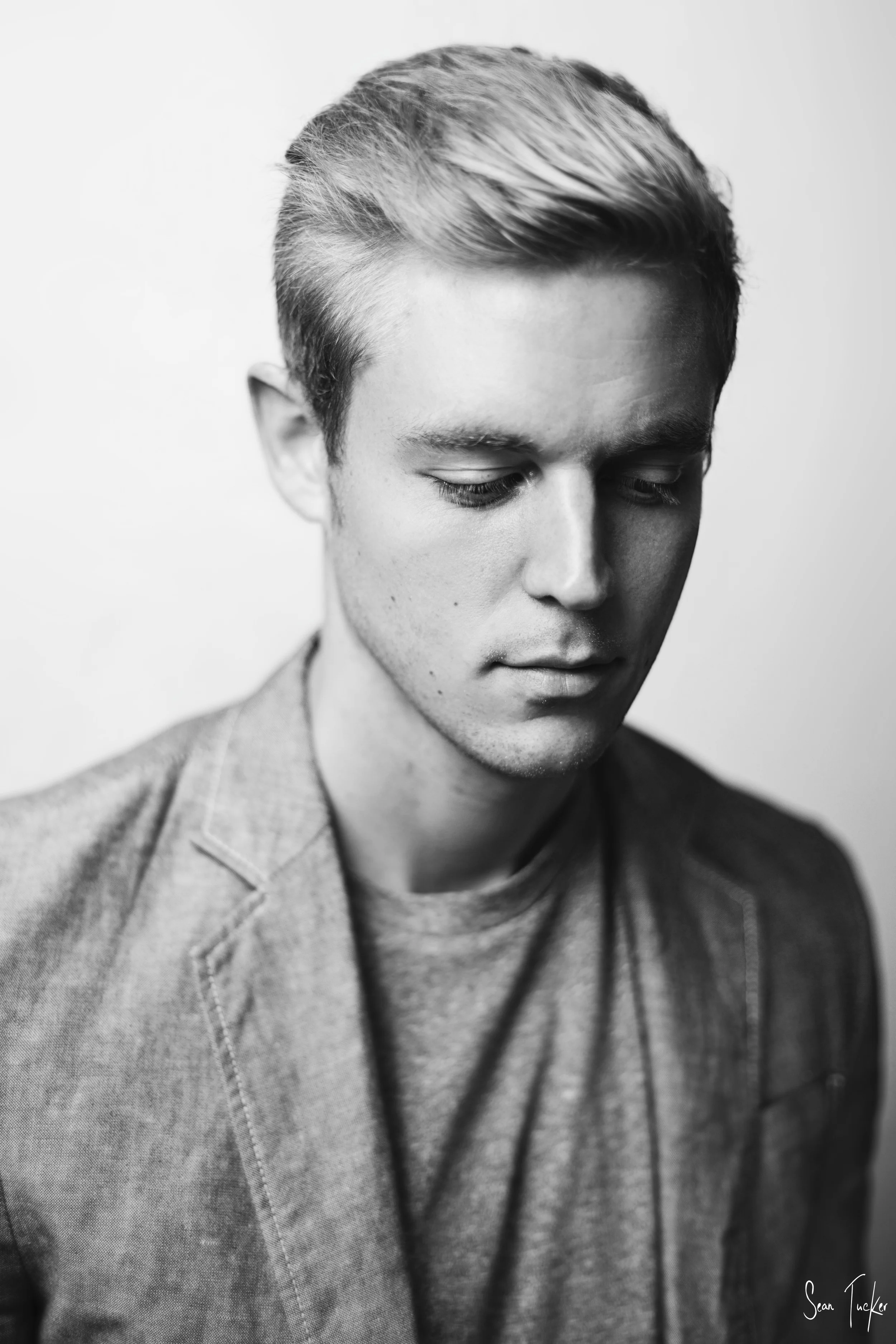 DOM01BW.jpg