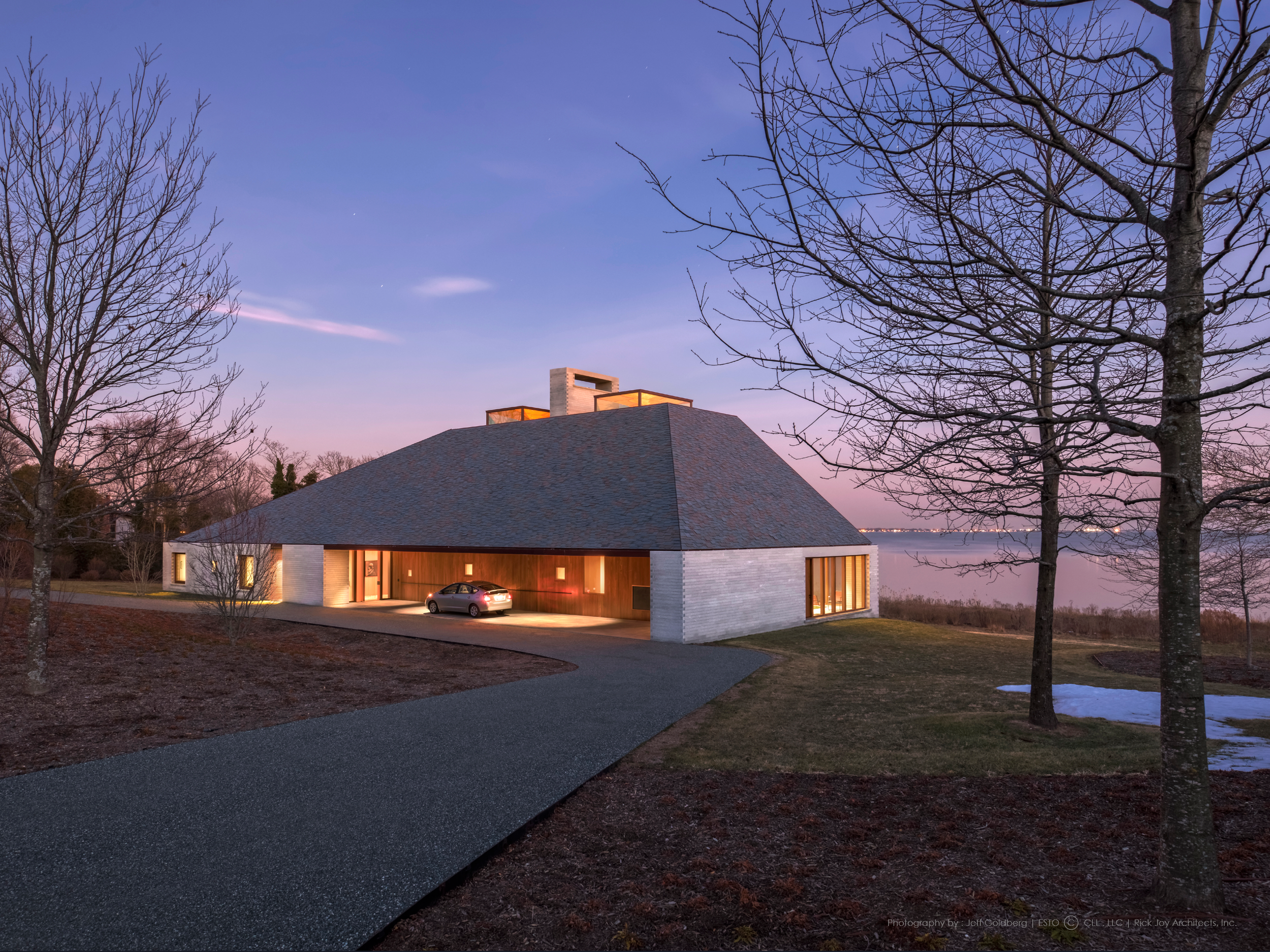 Bayhouse