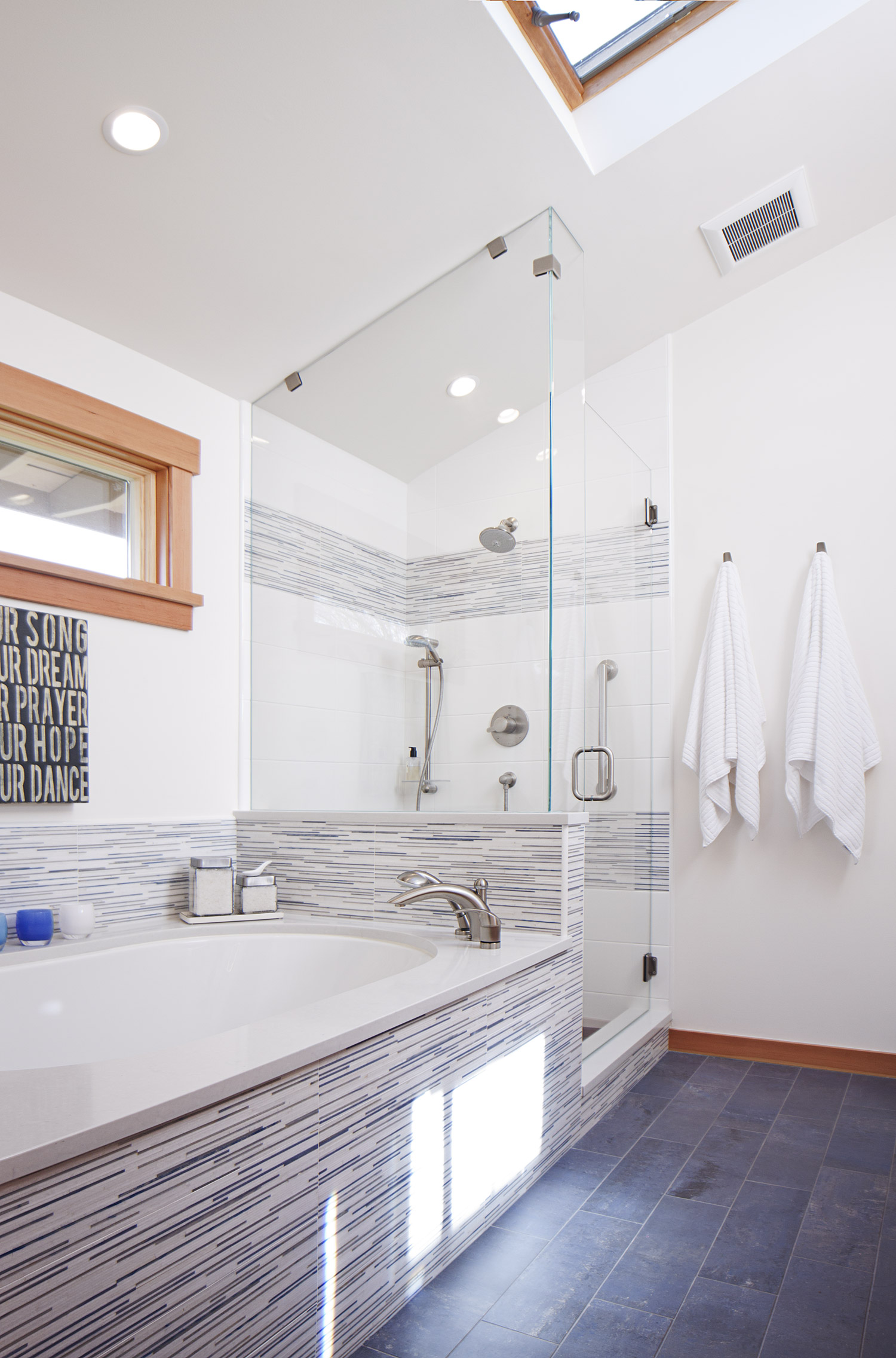 Bath-&-Shower-1.jpg