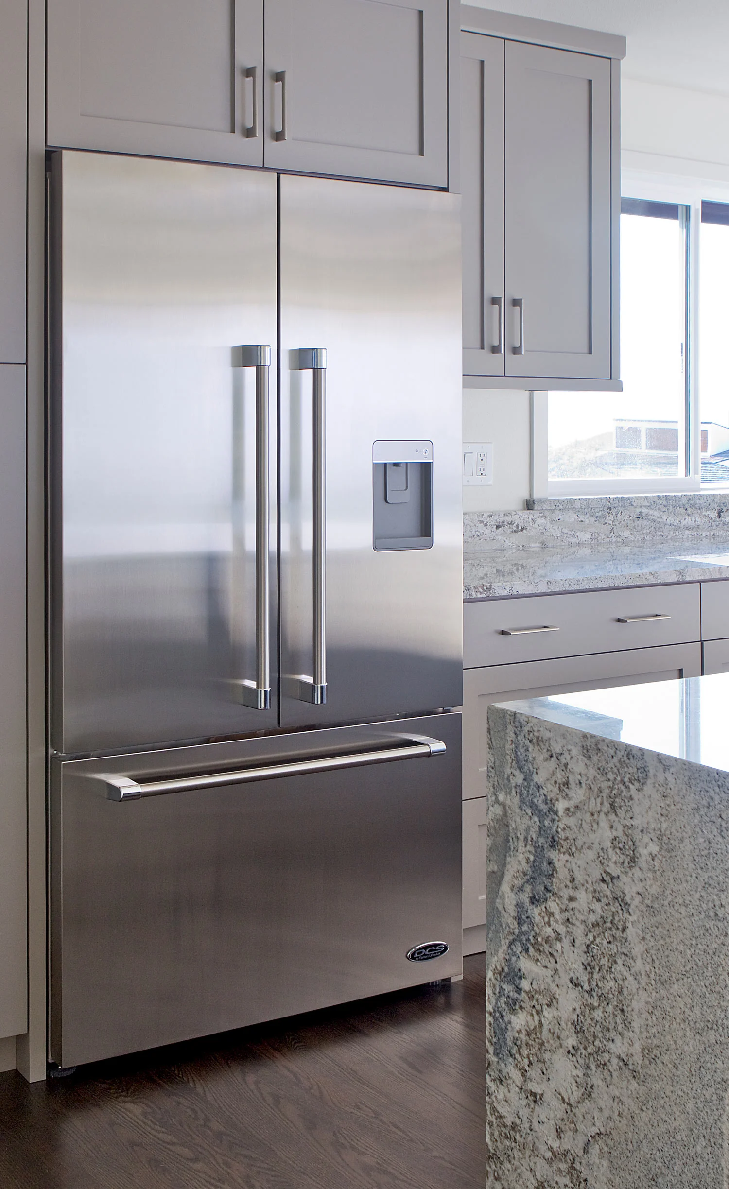 Detail-Fridge-sfw.jpg