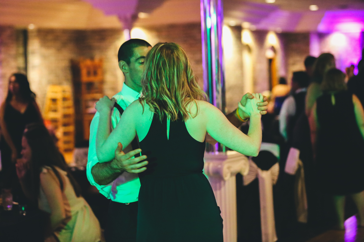 natalie-and-tim-wedding-day-dancing-149.jpg