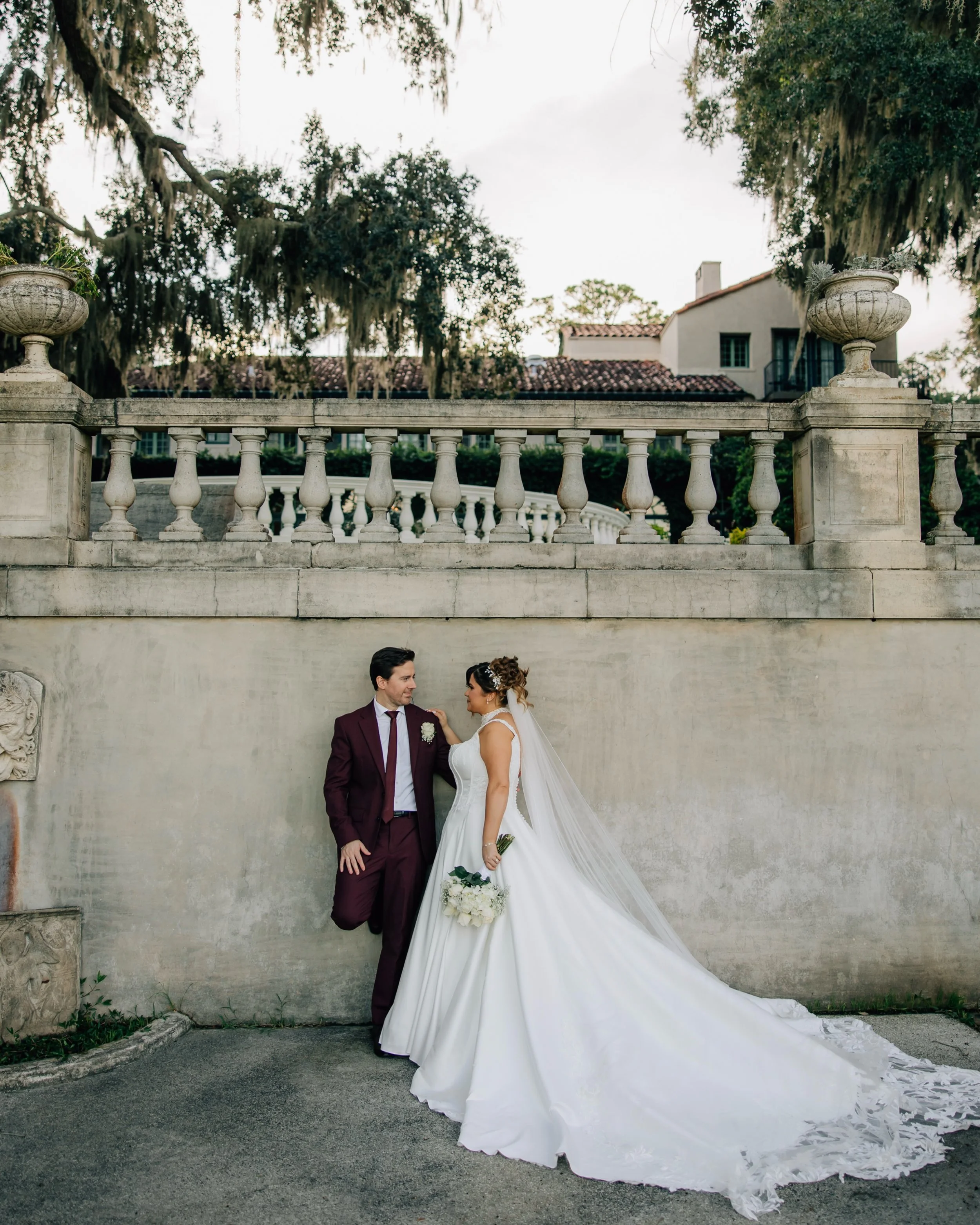 An intimate wedding, their closest people, and a whole lot of love. 🤍

Aurora + Alton&rsquo;s day at Club Continental was everything I love about smaller weddings &mdash; intentional, emotional, and completely centered around what matters most.

Sne