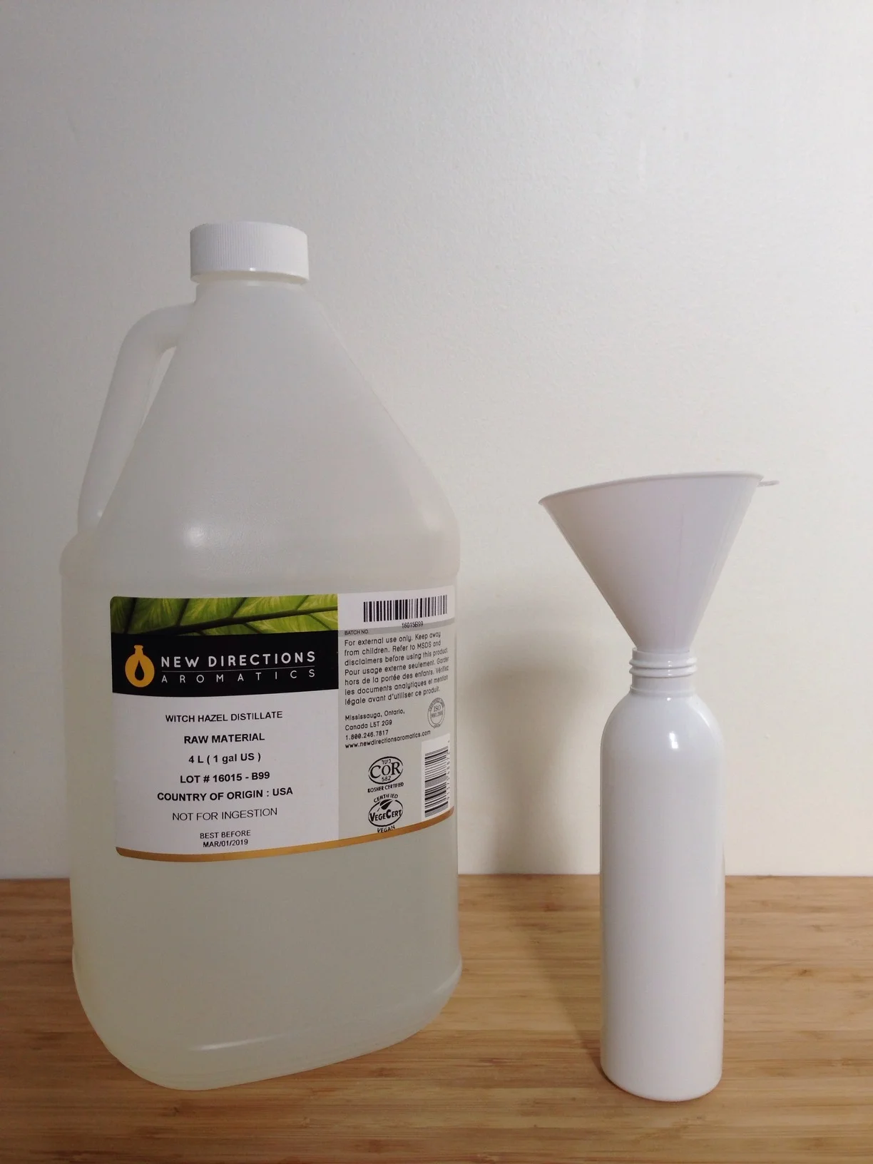 The alcohol in the witch hazel distillate helps to disinfect your mat