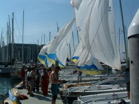 Drying spinnakers