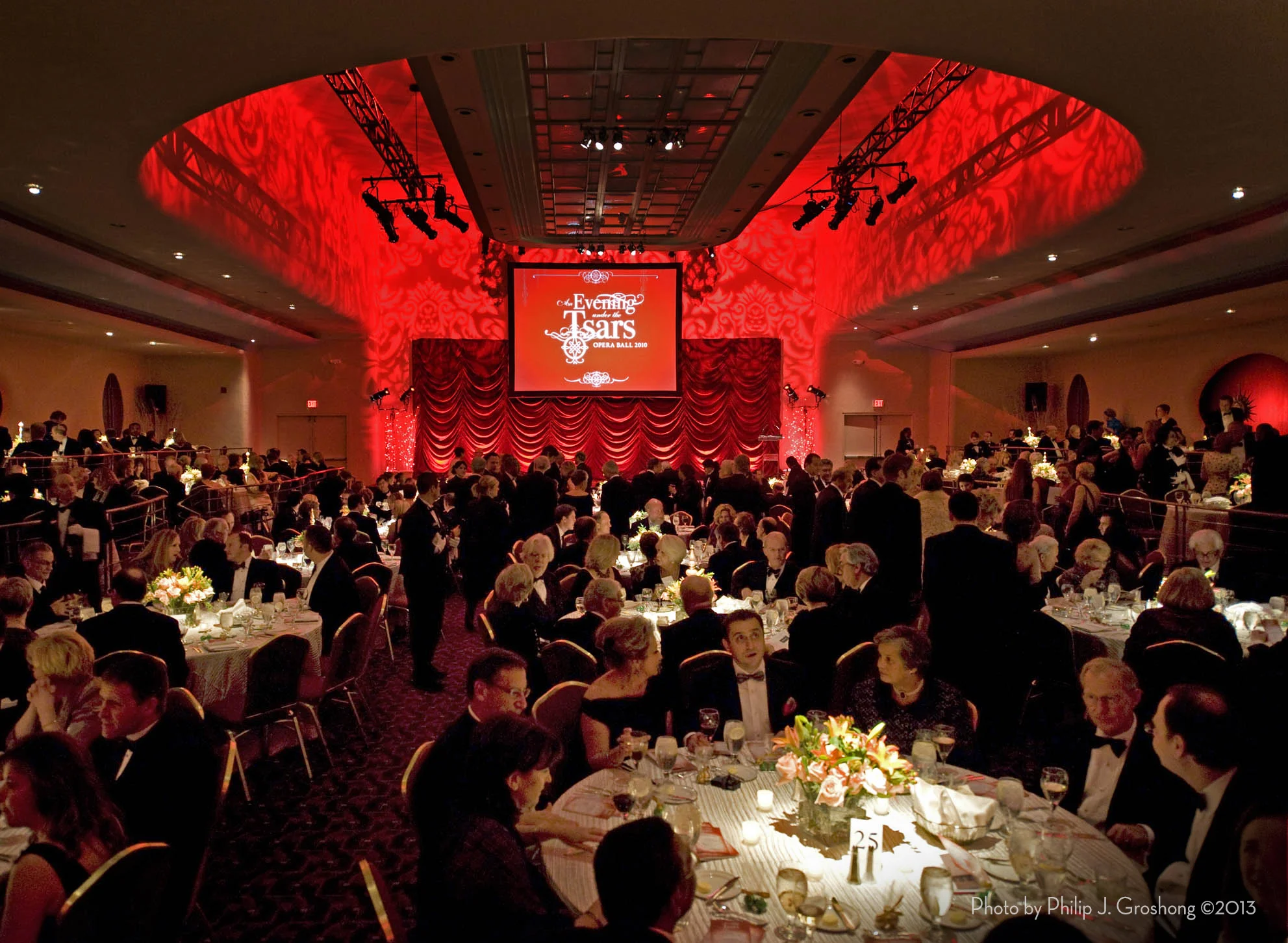 Cincinnati Opera's 2010 Opera Ball, dinner