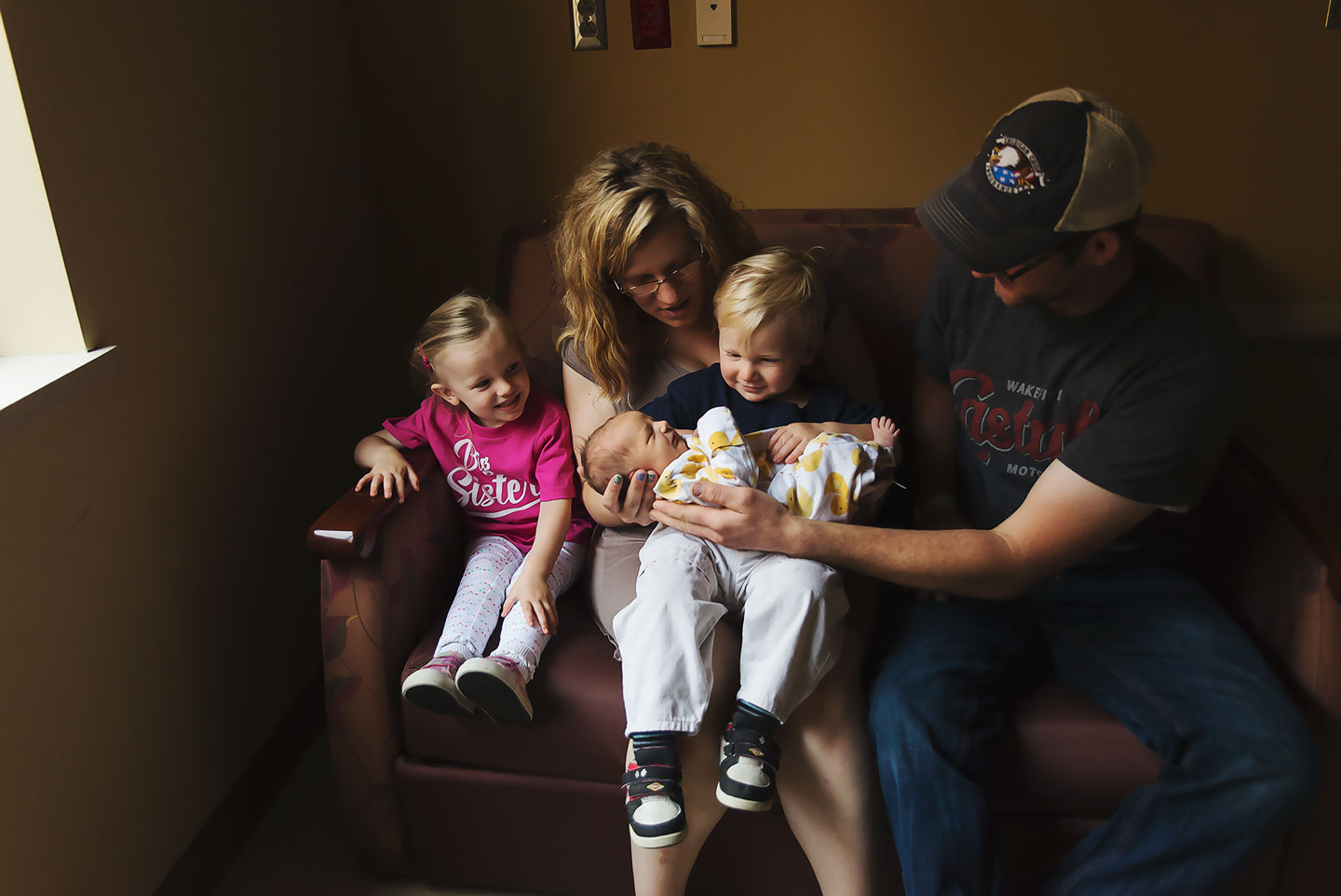 Family and newborn Photographer in Batavia NY
