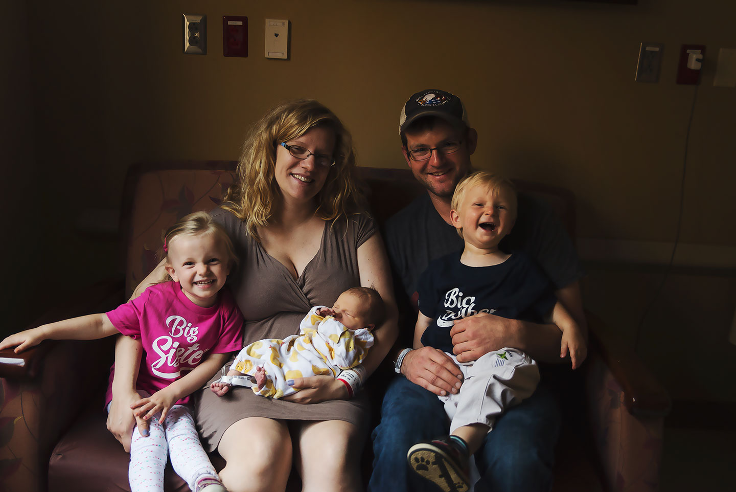 Family and newborn Photographer in Batavia NY