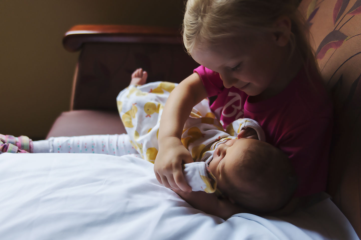 Family and newborn Photographer in Batavia NY